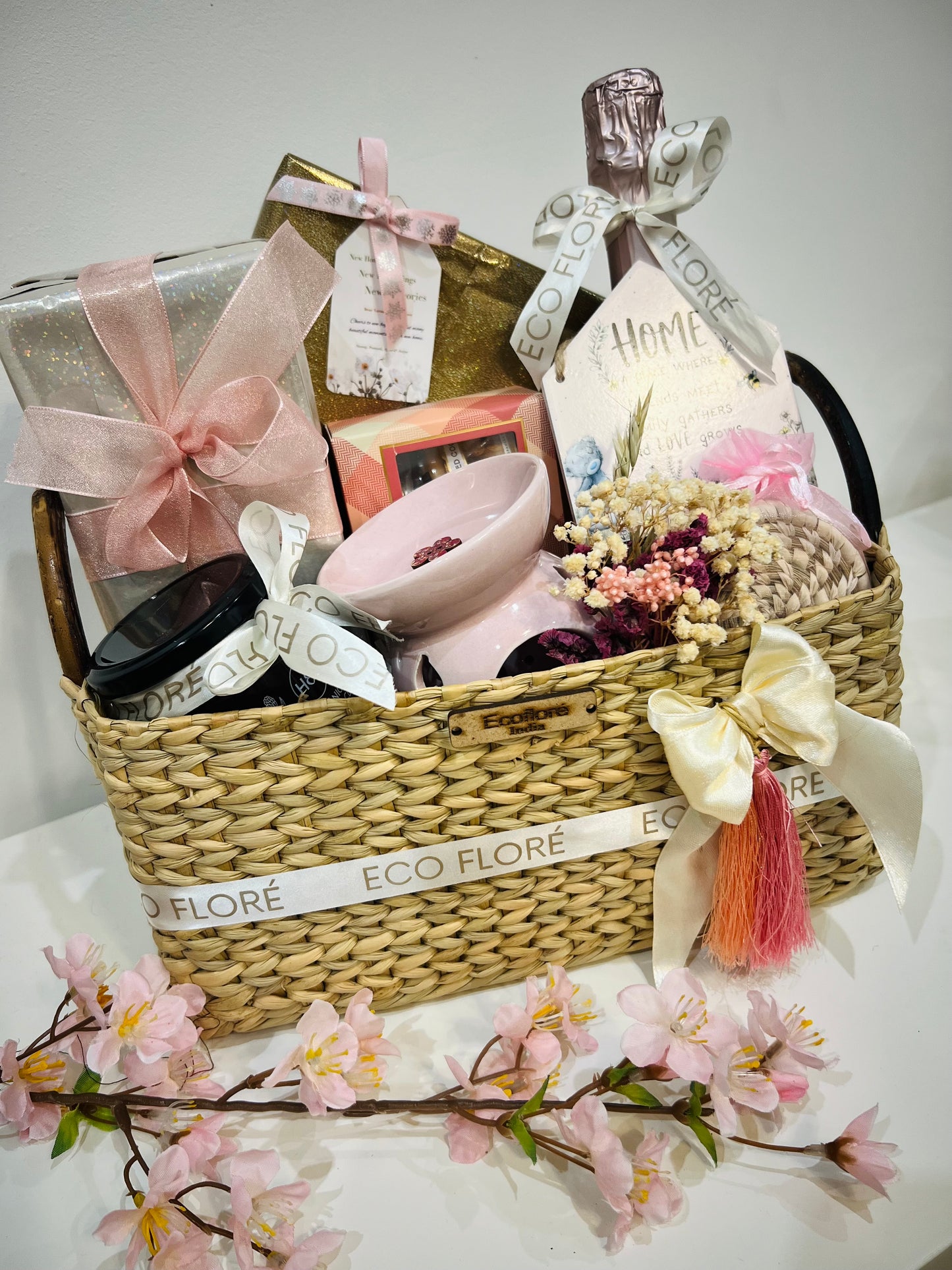 Gift Hamper Basket - Festive Hamper
