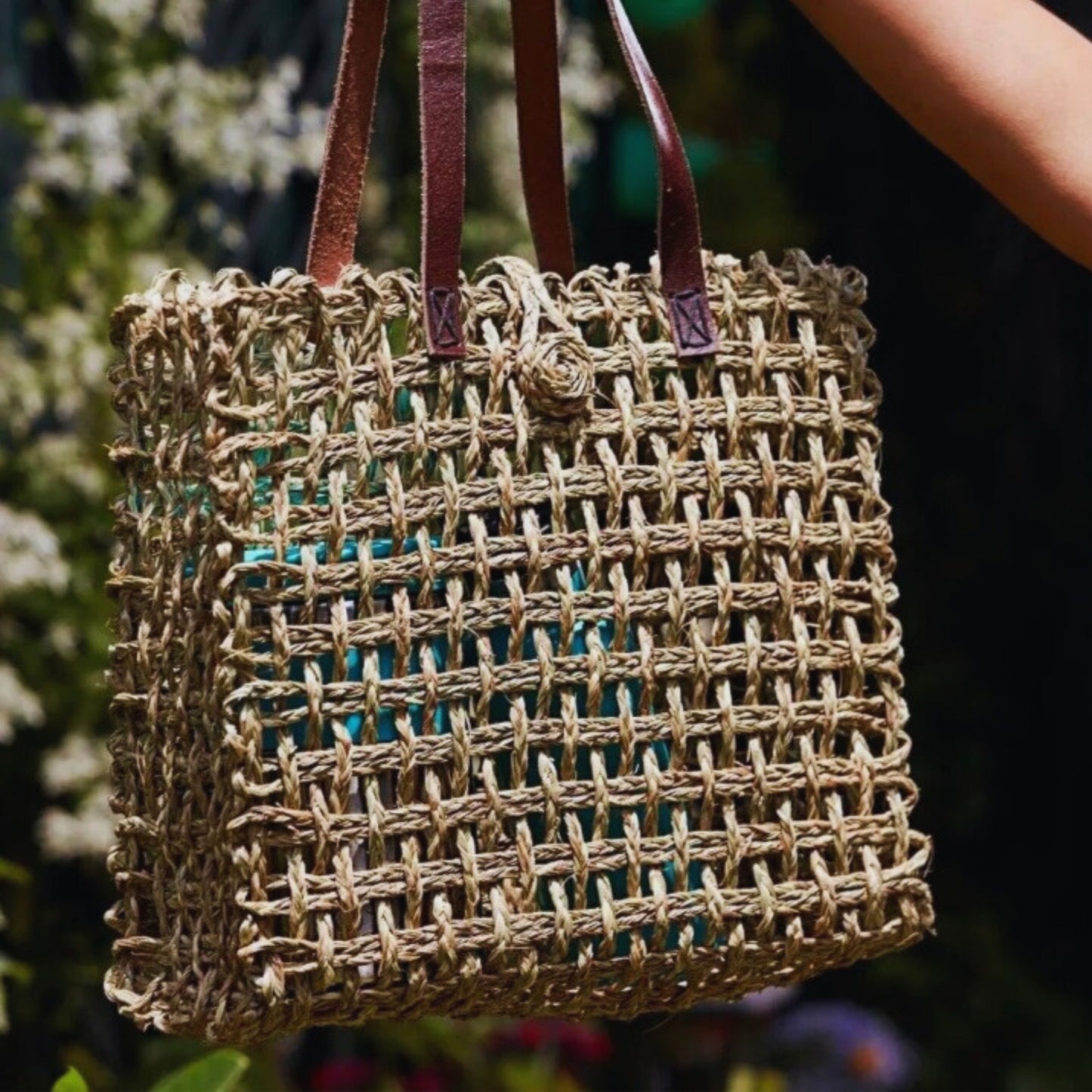 Sabai Grass Mesh Bag For Lunch and Bottle (Natural)