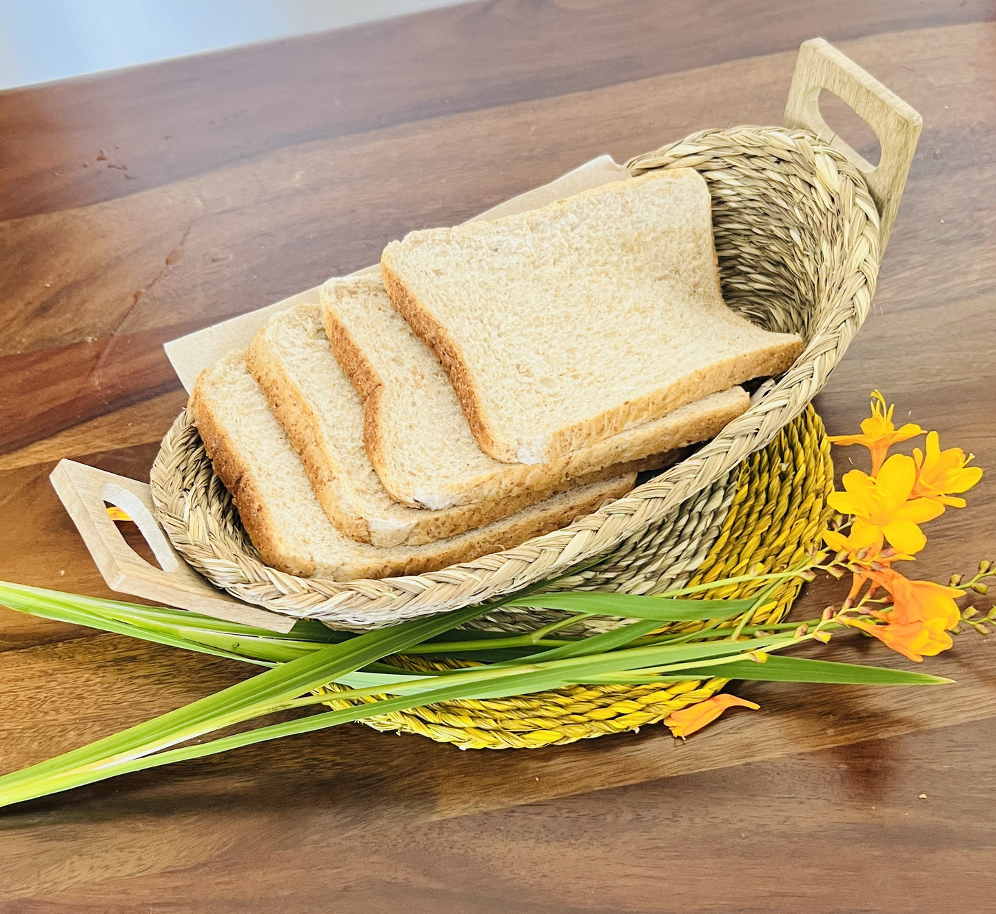 Handmade Sabai Grass Bread Basket (Beige)